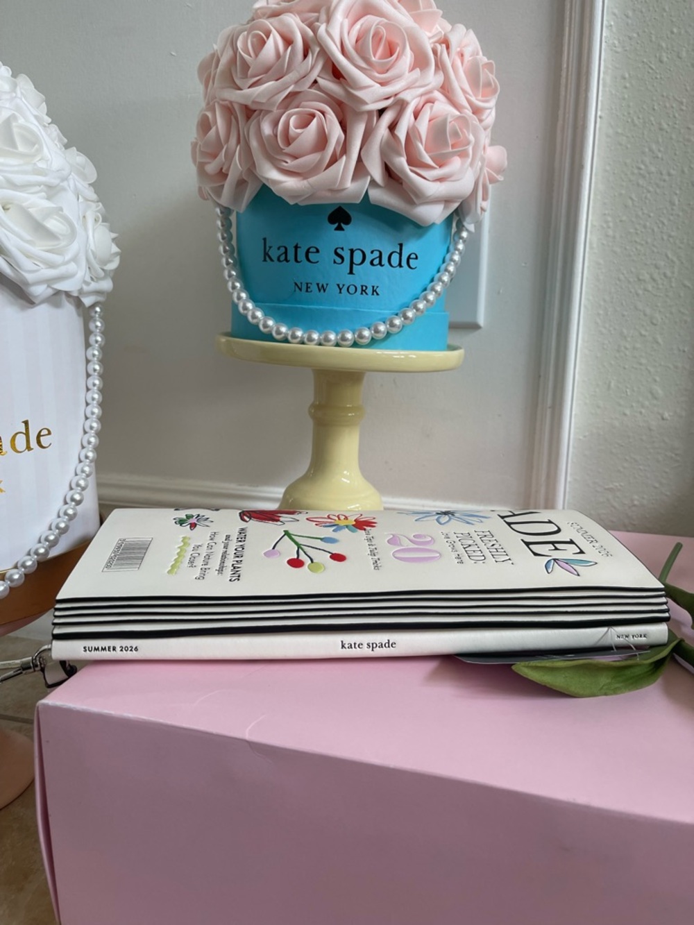 Kate Spade New York The Edition Magazine Novelty Leather Clutch Bag KO476 - Picture 9 of 16